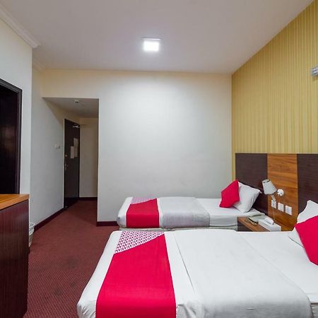 Central Paris Hotel, Baniyas Square Дубай Экстерьер фото