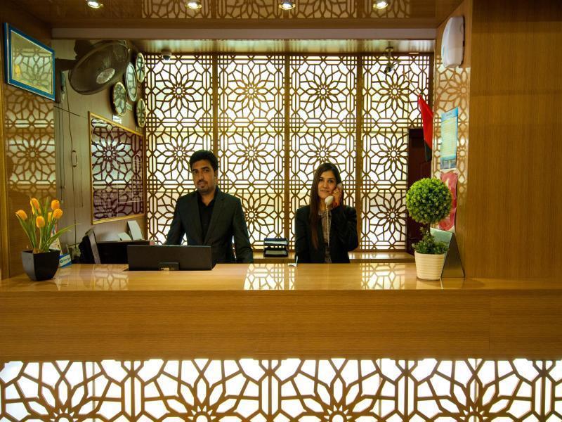 Central Paris Hotel, Baniyas Square Дубай Экстерьер фото