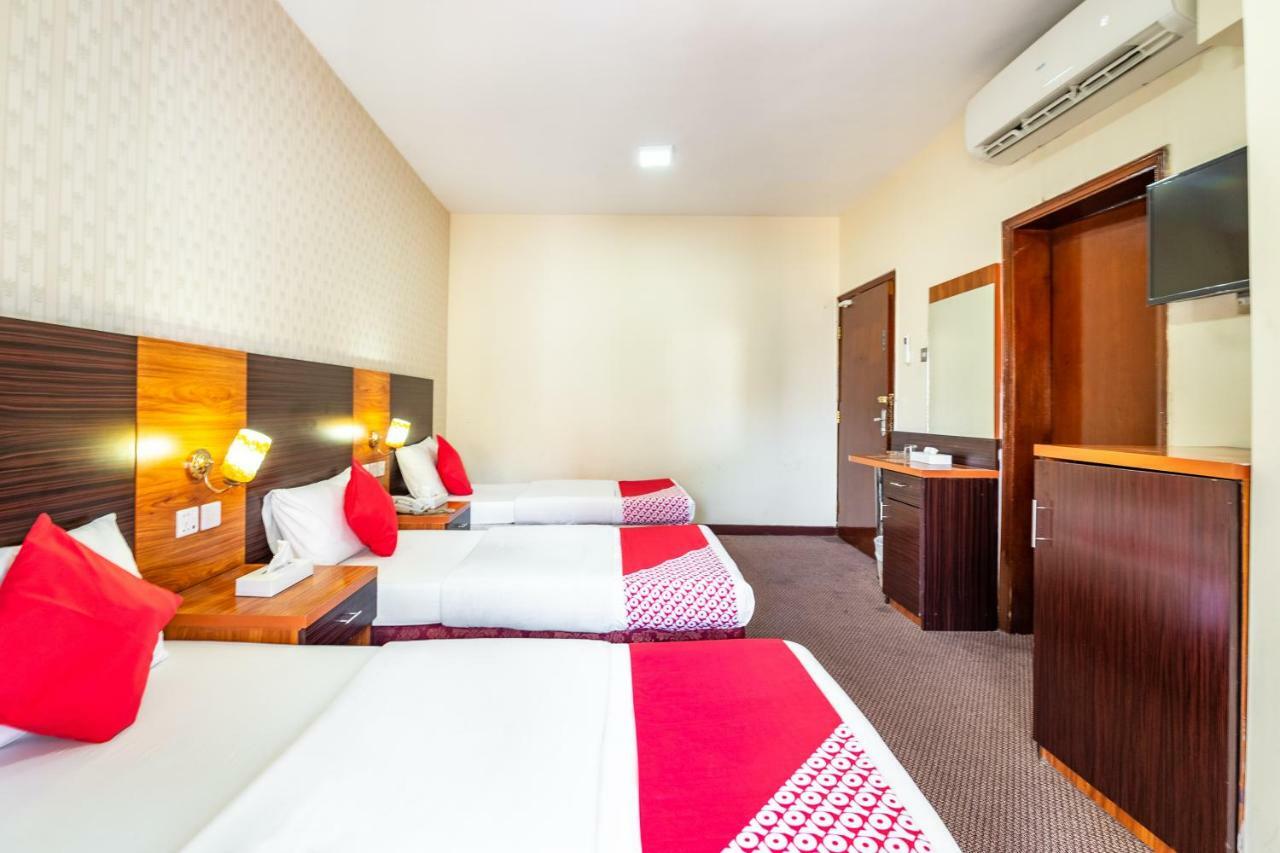 Central Paris Hotel, Baniyas Square Дубай Экстерьер фото